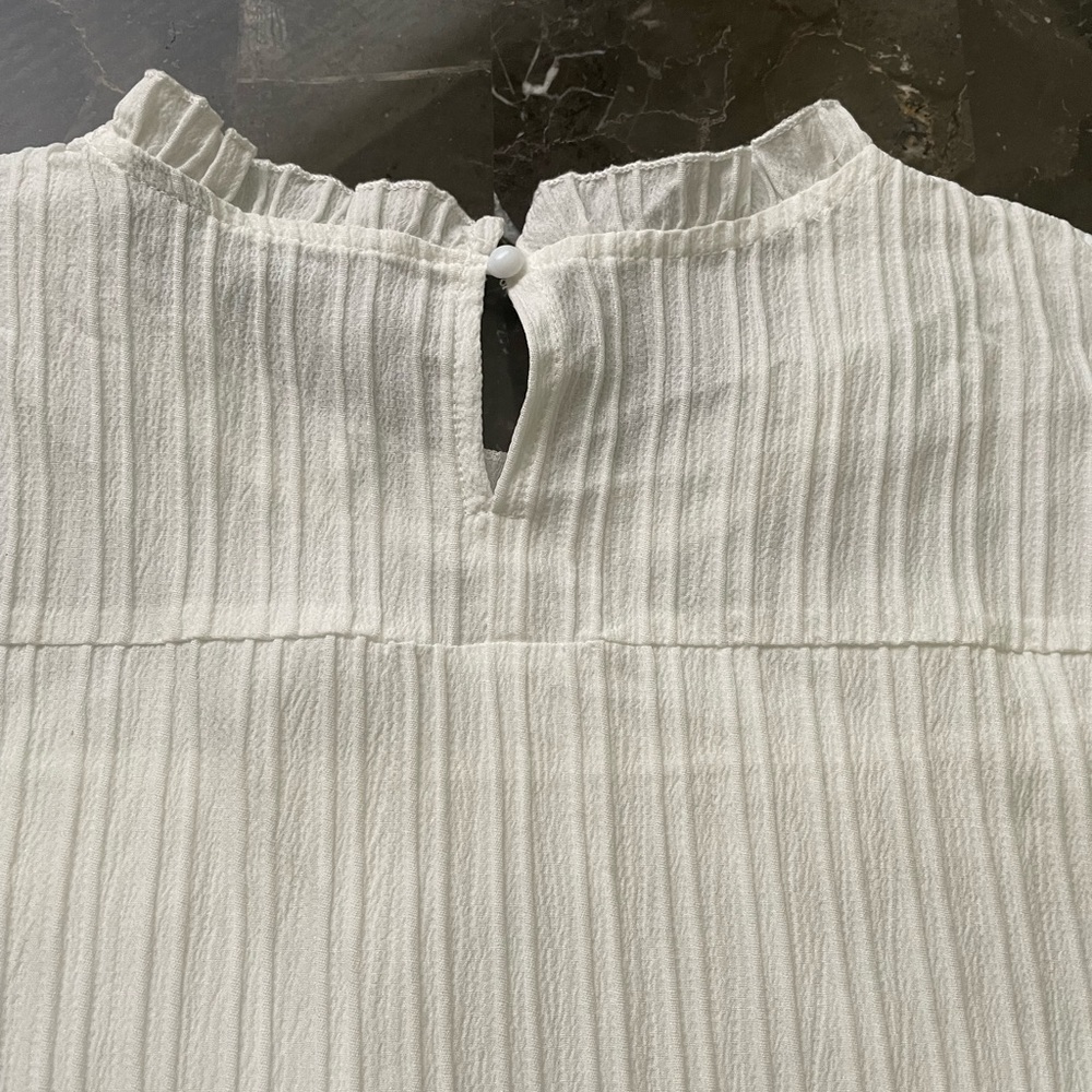 Brand new white blouse ❤️❤️ - Picture 4 of 5